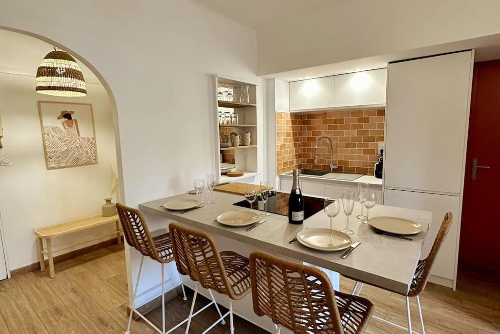 Chez Joan, Apt De Standing, 4 Prs, A 300M Des Plages أنتيب المظهر الخارجي الصورة